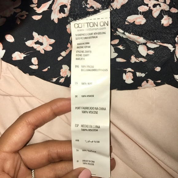 Super Soft Flowy Floral Shorts - Picture 3 of 4